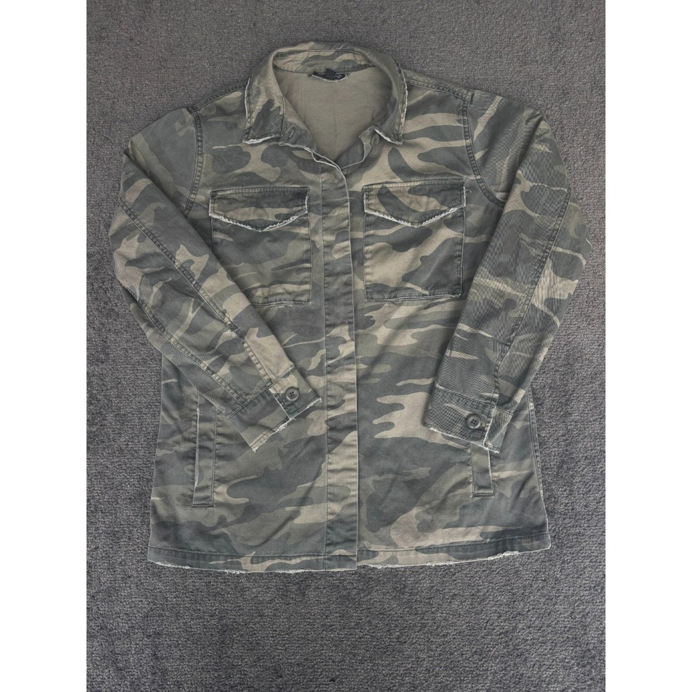 Topshop Camo Jacket Size 4‎ Button Down Denim with Oversized Pockets